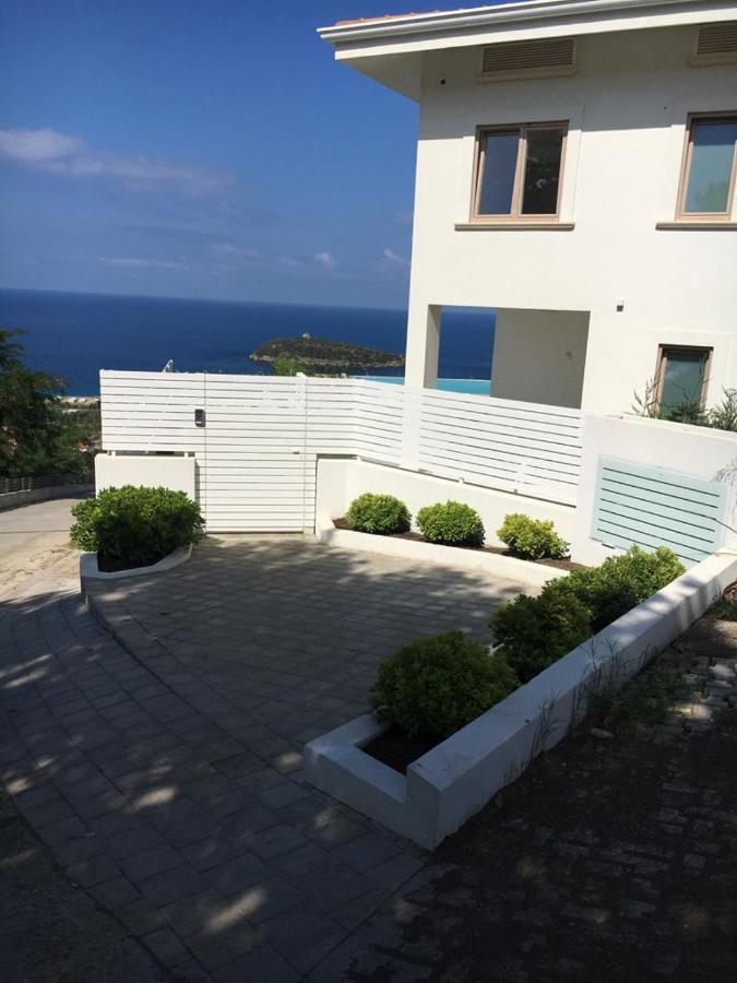 Luxury Villa Blue&Blanc Piscina A Sfioro Isola 迪亚曼特 外观 照片