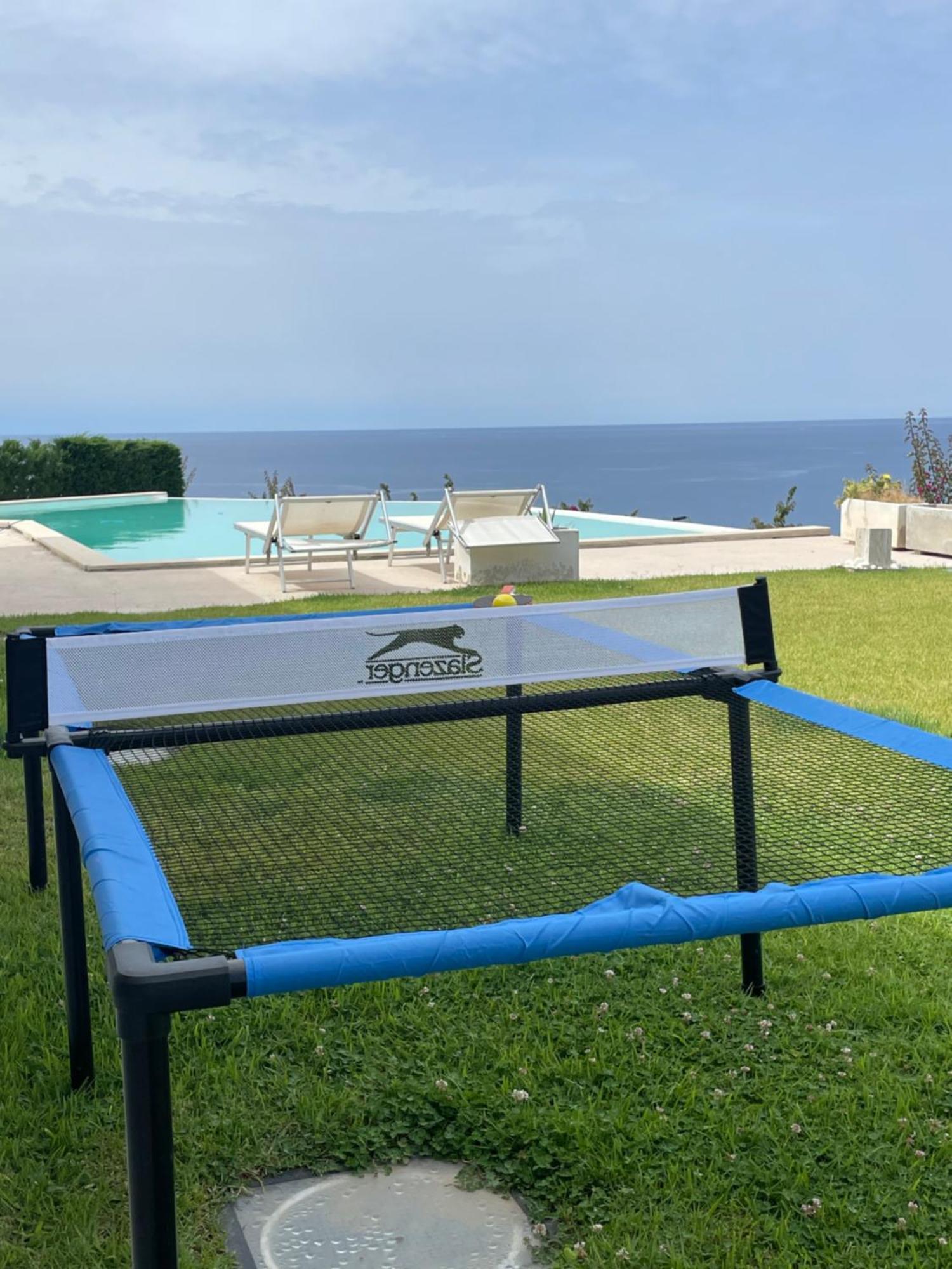 Luxury Villa Blue&Blanc Piscina A Sfioro Isola 迪亚曼特 外观 照片